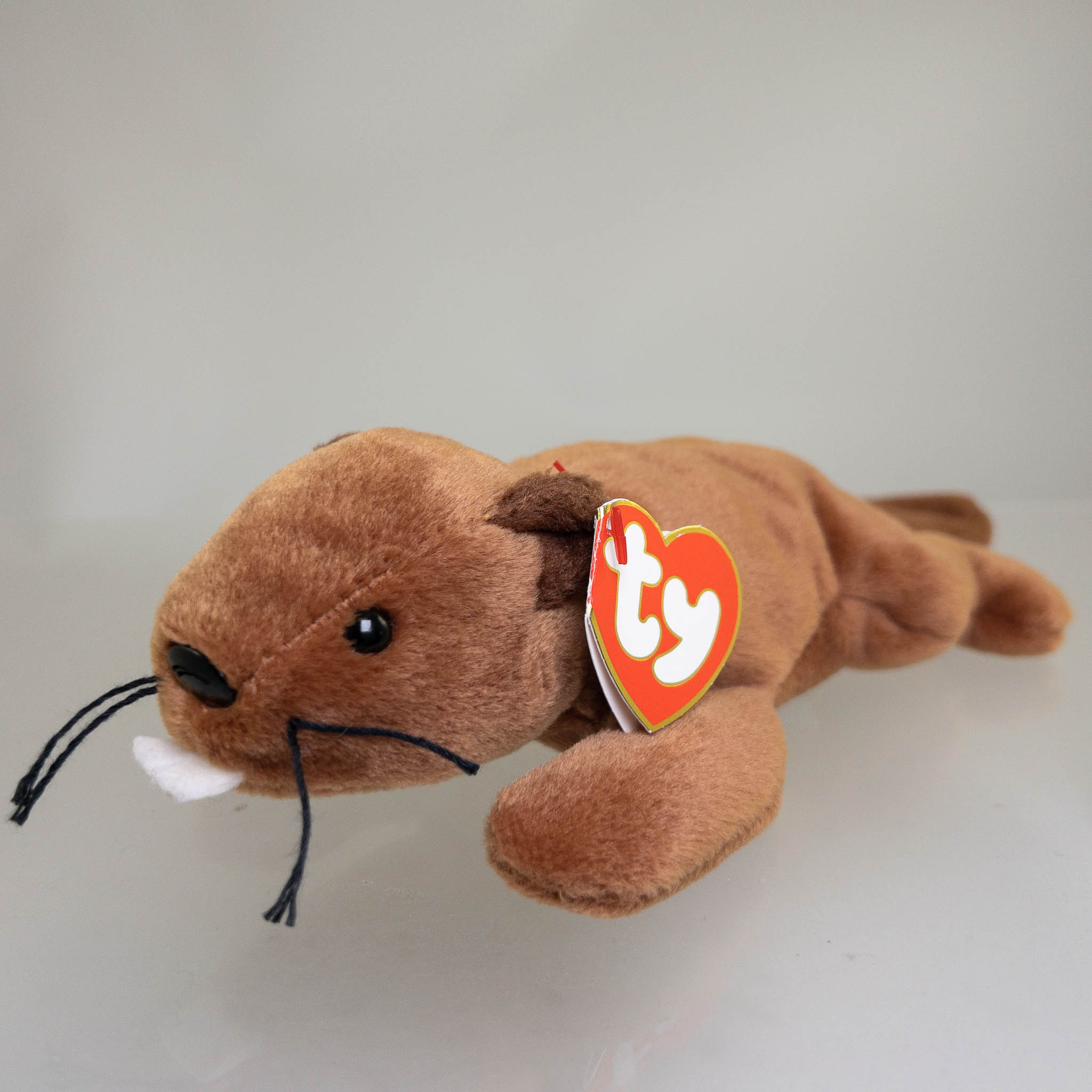TY Beanie Baby - BUCKY the Beaver (3rd Gen Hang Tag - 99% Mint)
