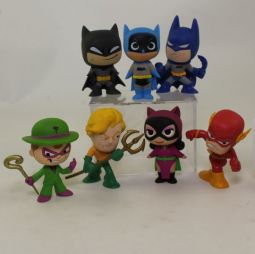 Lot of 7 Loose DC Comics Funko Mystery Minis (Batman Flash Aquaman Catwoman And Riddler) *NON-MINT*