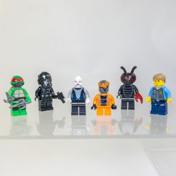 LEGO Minifigure -  LOT OF 6 (Chase McCain, Raphael, Fly Monster, Snike, Asajj , & TIE Pilot) *NM*