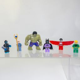 LEGO Minifigure -  LOT OF 6 Superhero Characters (Marvel & DC) *NON-MINT*