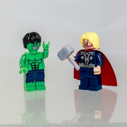 LEGO Minifigure -  Set OF 2 Marvel Superheroes (Thor & The Hulk) *NON-MINT*