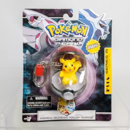 Basic Fun - 2007 Pokemon Diamond & Pearl Pokeball Keychain Series 15 -  PIKACHU *NON-MINT*