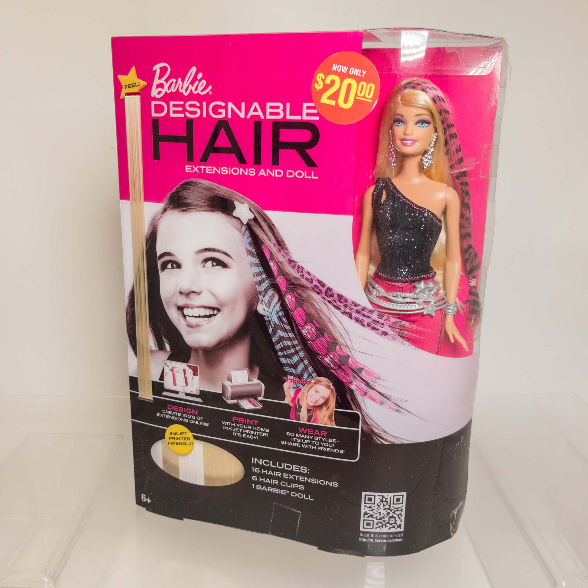 Mattel - Barbie Doll - 2011 Designable Hair Extensions and Doll *NON-MINT*