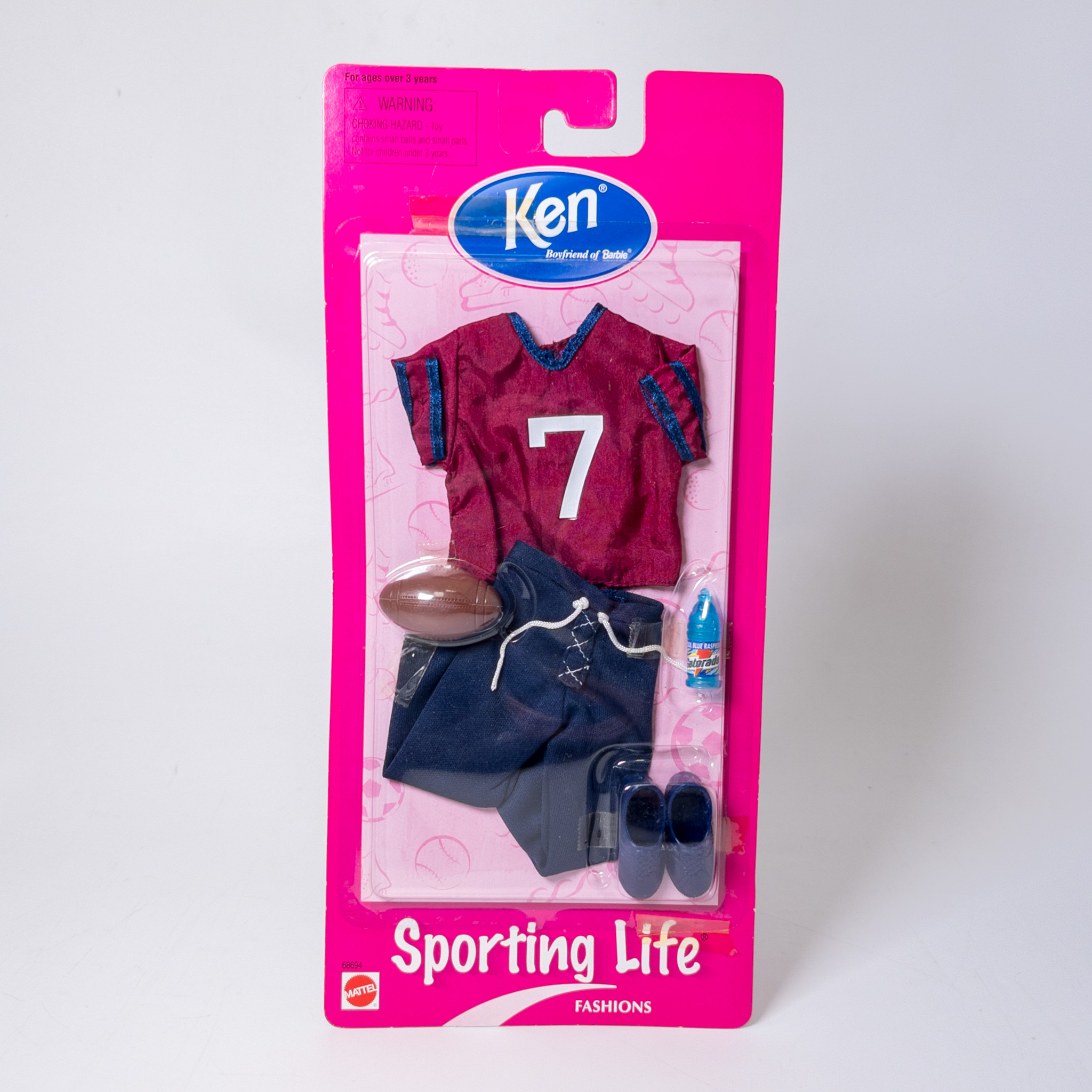 Mattel - 1998 Ken Sporting Life Fashions - FOOTBALL UNIFORM w/Gatorade *NON-MINT*