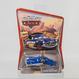 Mattel - Disney Pixar's Cars - Pit Crew Member FABULOUS HUDSON HORNET M2319 *NON-MINT*