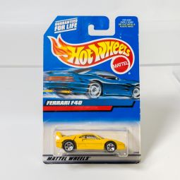 Mattel - Hot Wheels - 2000 Collector #122 - Ferrari F40 Yellow *NON-MINT*