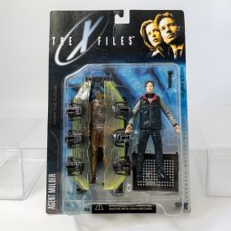 McFarlane Toys - The X-Files Action Figure Series 1 - Agent Mulder (6 Inch) *NON-MINT*