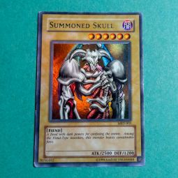 Yu-Gi-Oh Card - MRD-003 - SUMMONED SKULL (ultra rare holo) *NM - Played*
