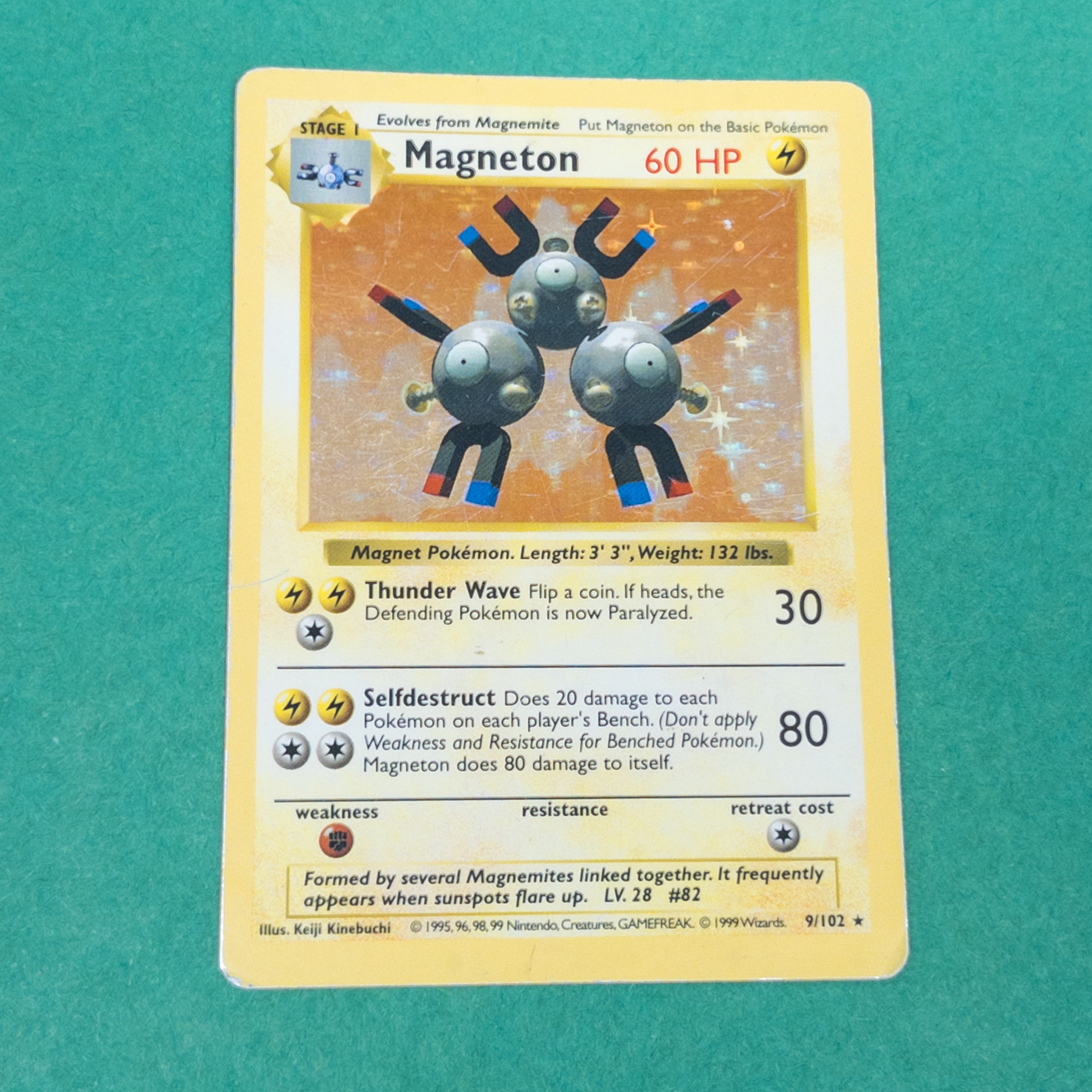 Pokemon Card - Base 9/102 - MAGNETON (holo-foil) *Shadowless* *NM - Played*