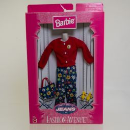Mattel - Barbie - Fashion Avenue Authentic Jeans - RED SWEATER & FLORAL JEANS *NON-MINT*