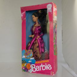 Mattel - Barbie Doll - 1990 Dolls of the World Malaysian *NON-MINT*