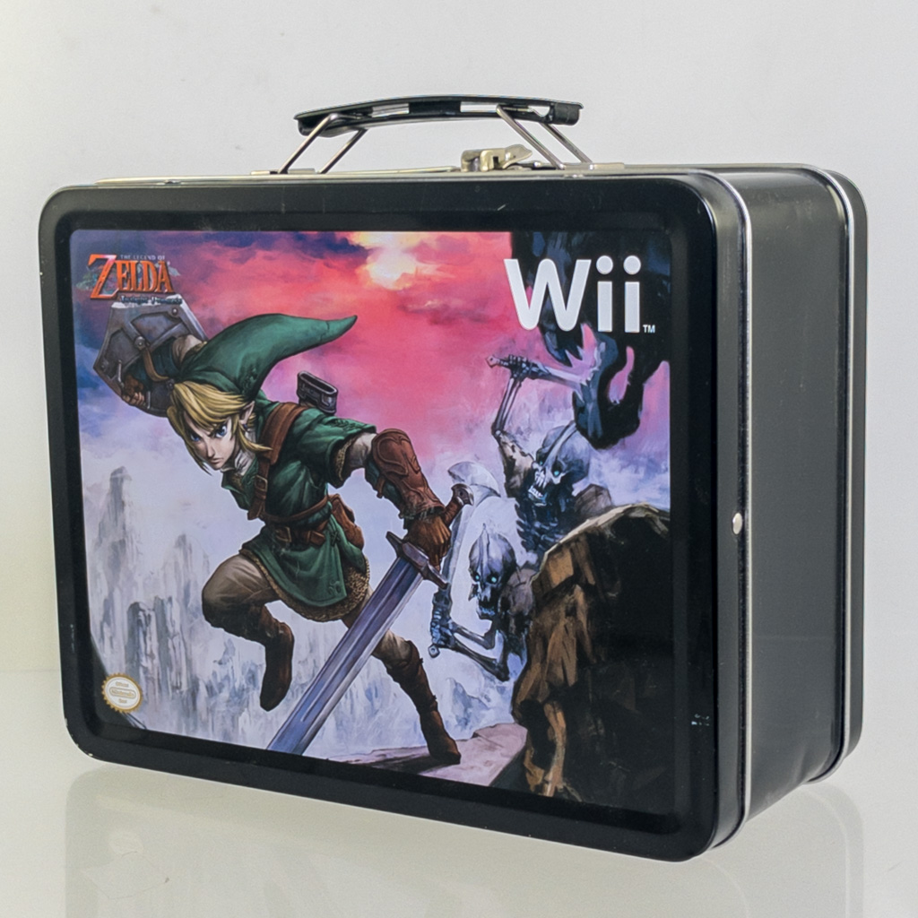 Nintendo Wii - Legend of Zelda - Collectible Tin *EMPTY - OPENED*
