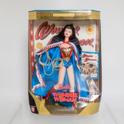 Mattel - Barbie Doll - 1999 Wonder Woman *NON-MINT*