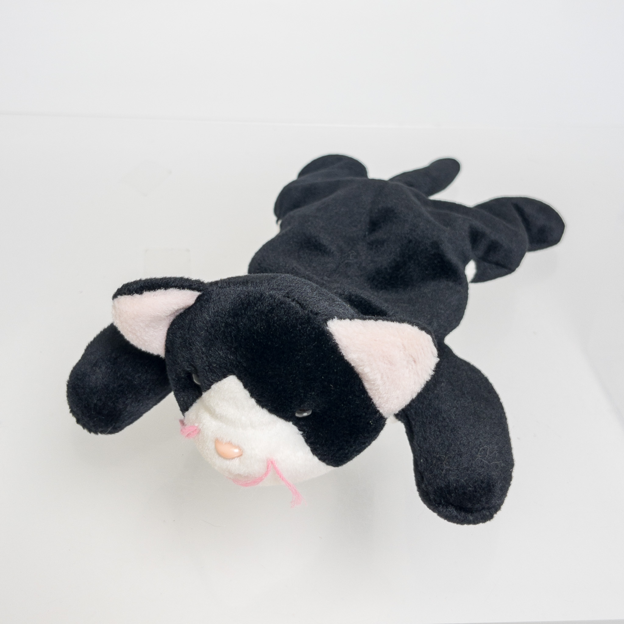 TY Beanie Baby - ZIP the Black Cat (White Face Version) (No Hang Tag) Mint