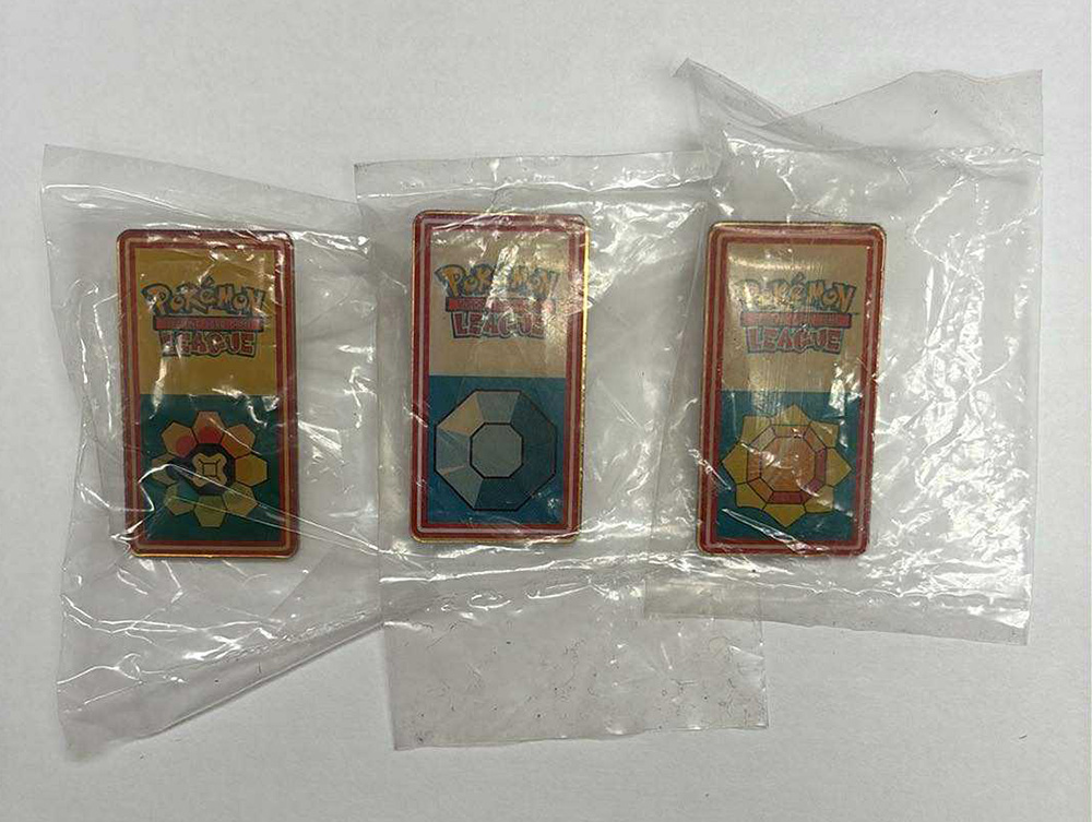 Lot of 3 Vintage WOTC Pokemon Indigo League 1999/2000 Gym Badge Pins [Thunder, Rainbow & Boulder]