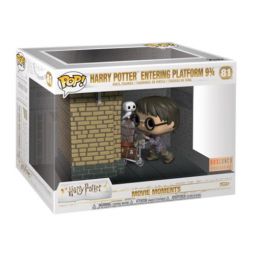 Funko POP! Movie Moment Harry Potter Vinyl Figure - HARRY ENTERING PLATFORM 9 3/4 #81 [Exclusive]