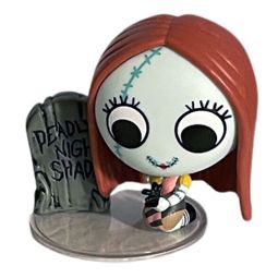 Funko Mystery Mini Figure - Nightmare Before Christmas 30th Ann. - SALLY (Kneeling)(2.5 inch) 1/6